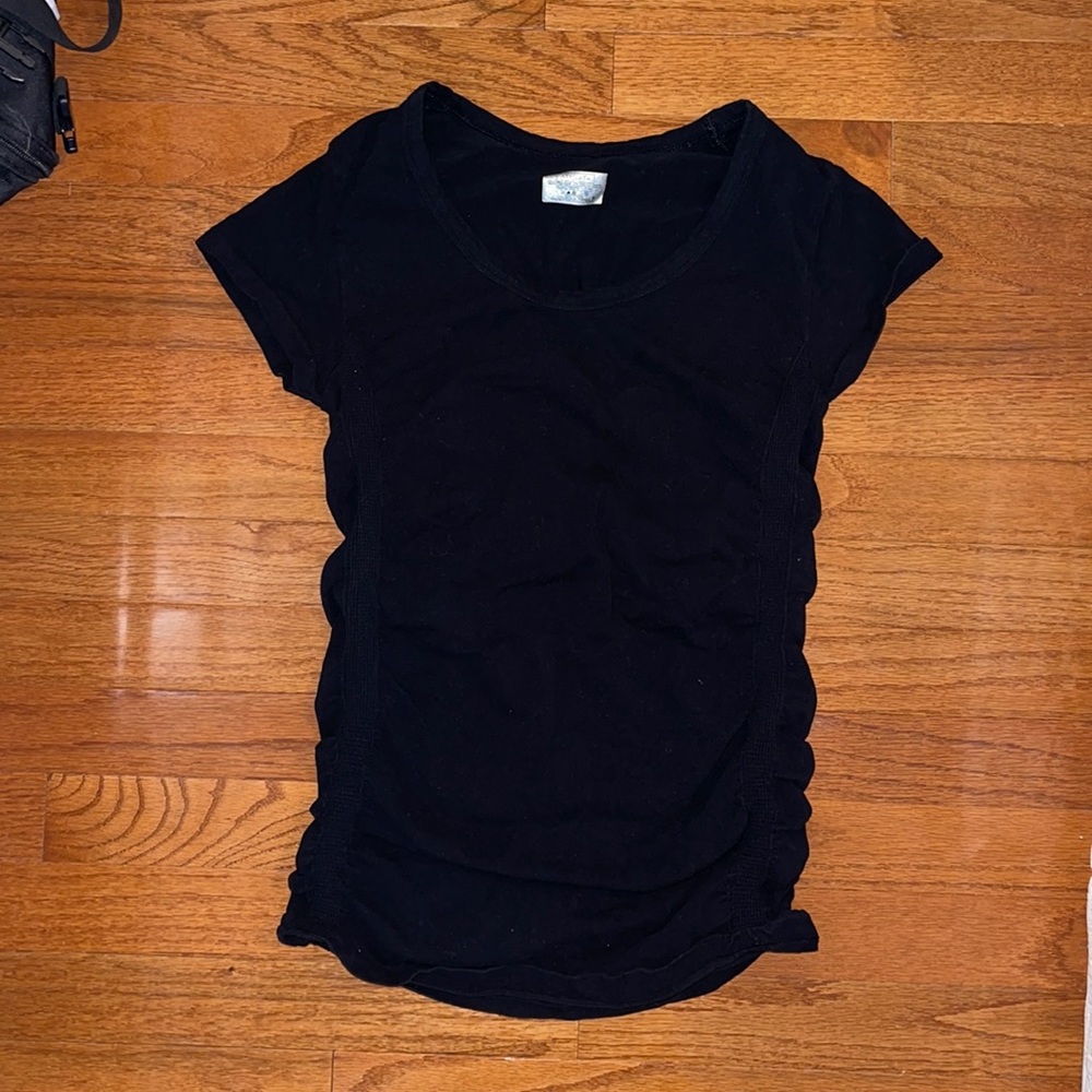 Athleta fitted t shirt